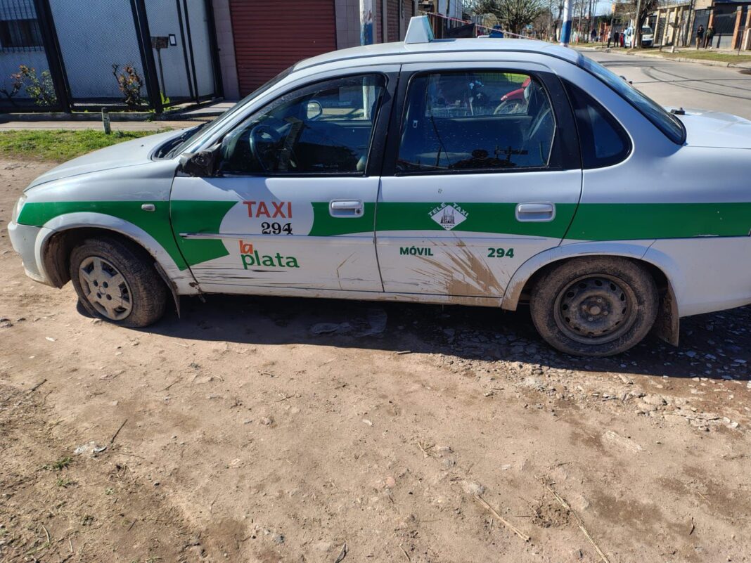 El taxi que intervino en el fatal accidente