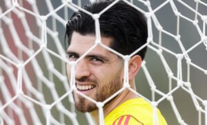 Agustín Rossi, el viejo conocido que conoce bien la mística pincharrata: “Sé lo que es la Libertadores para Estudiantes”