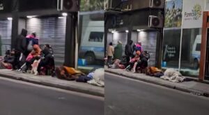 Indignación por las filas en ANDIS durante la madrugada y con el frío