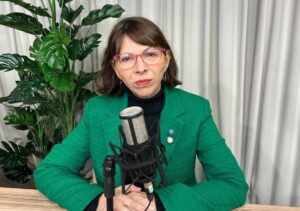 Silvina Batakis: “El Estado está interviniendo y la flotación del dólar ya no es tal”