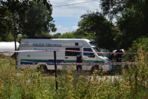 Tragedia en las afueras de La Plata: quiso calentar agua para bañarse, se electrocutó y murió