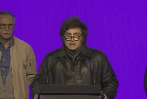 Un derrotado Javier Milei llamó a hacer una autocrítica, pero ratificó su política económica: “No se retrocede ni un milímetro”