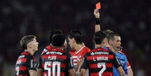 Se confirmó el adelanto de Cielosports: a Plata le sacaron la roja y podrá jugar contra Estudiantes