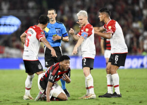 El insólito comunicado de Flamengo: “desfile de errores”, “conducta sesgada” y “ataque a la integridad del torneo”