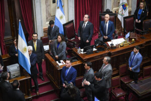 Tras la dura derrota en Diputados, Milei se recluye en Olivos y sigue de cerca lo que pase en el Senado