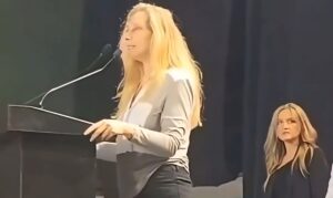 Un discurso “exprés” que provocó memes virales: Karina Milei en Tucumán