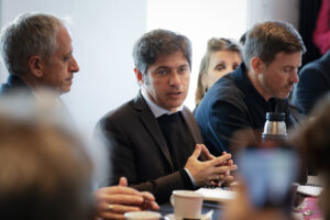 “Vamos a seguir nadando contra la corriente”: Kicillof encabezó la Asamblea Provincial de Turismo en Chascomús