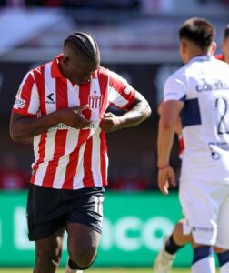 Edwuin Cetré, el primer colombiano en marcar para Estudiantes en un clásico y su increíble racha convirtiendo en el club