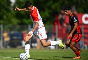 La Reserva de Estudiantes dejó pasar una nueva oportunidad y complicó sus chances de clasificar a los playoffs