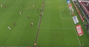 Un escándalo: el increíble offside que cobraron para anular el 2-1 de Palacios