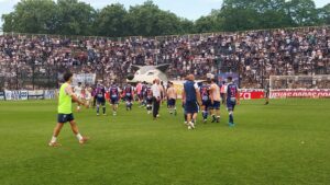 Con el Clásico y la permanencia en juego, el riesgo de que Orfila se crea las “respuestas” de Gimnasia