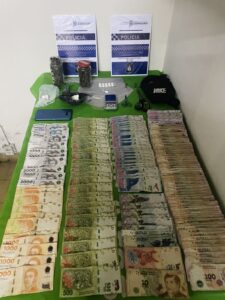 La Plata: por un hombre baleado hallaron un búnker de drogas y hay un dealer detenido