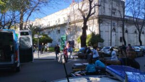 “Queremos saber qué pasó con Nati”: la familia de la joven motociclista que murió tras un accidente en La Plata busca testigos y filmaciones
