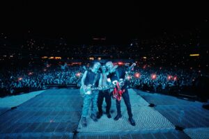 Airbag dejó un show de alta contundencia, y generoso en sorpresas en su última presentación en el Estadio River Plate