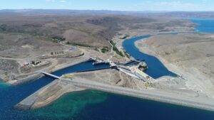 El Gobierno pone en manos privadas cuatro represas clave del sistema hidroeléctrico nacional