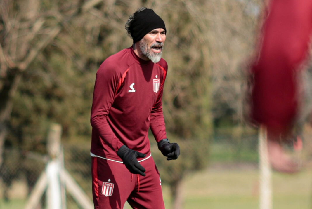 eduardo dominguez entrenamiento estudiantes city bell
