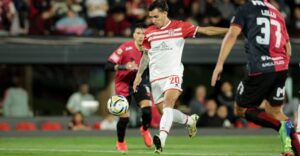 Meza, el goleador inesperado que vuelve a pedir pista en Estudiantes