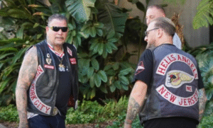 La peor cara de los Hells Angels en La Plata: en manada, golpearon a un repartidor y a un trapito