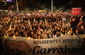 El reclamo de los trabajadores del Garrahan: “Si nos aplaudiste en pandemia, hoy cacerolazo nacional”