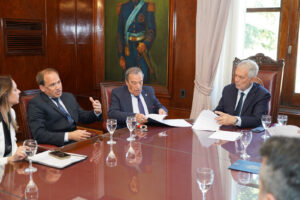 La Plata refuerza su seguridad: Alak firmó acuerdos con el Ministerio Público Fiscal