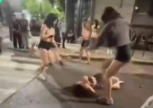 Brutal agresión terminó con una menor hospitalizada a la salida de un boliche