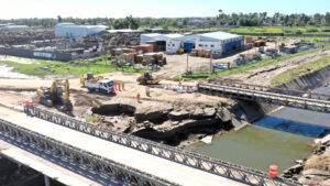 A Bahía Blanca le llegó la factura por la “ayuda” de Milei y Petri: 43 millones de pesos