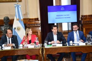 Dos intendentes bonaerenses defendieron en el Senado Nacional la creación de nuevas universidades