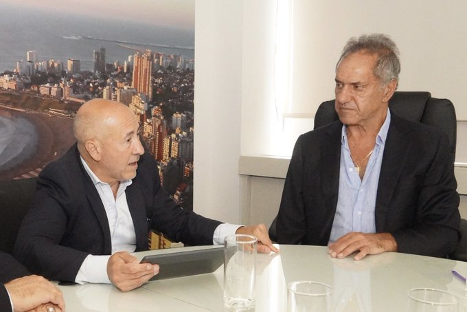 Daniel Scioli junto al presidente de Parques Nacionales, horas antes de que se desataran los incendios en la Patagonia.