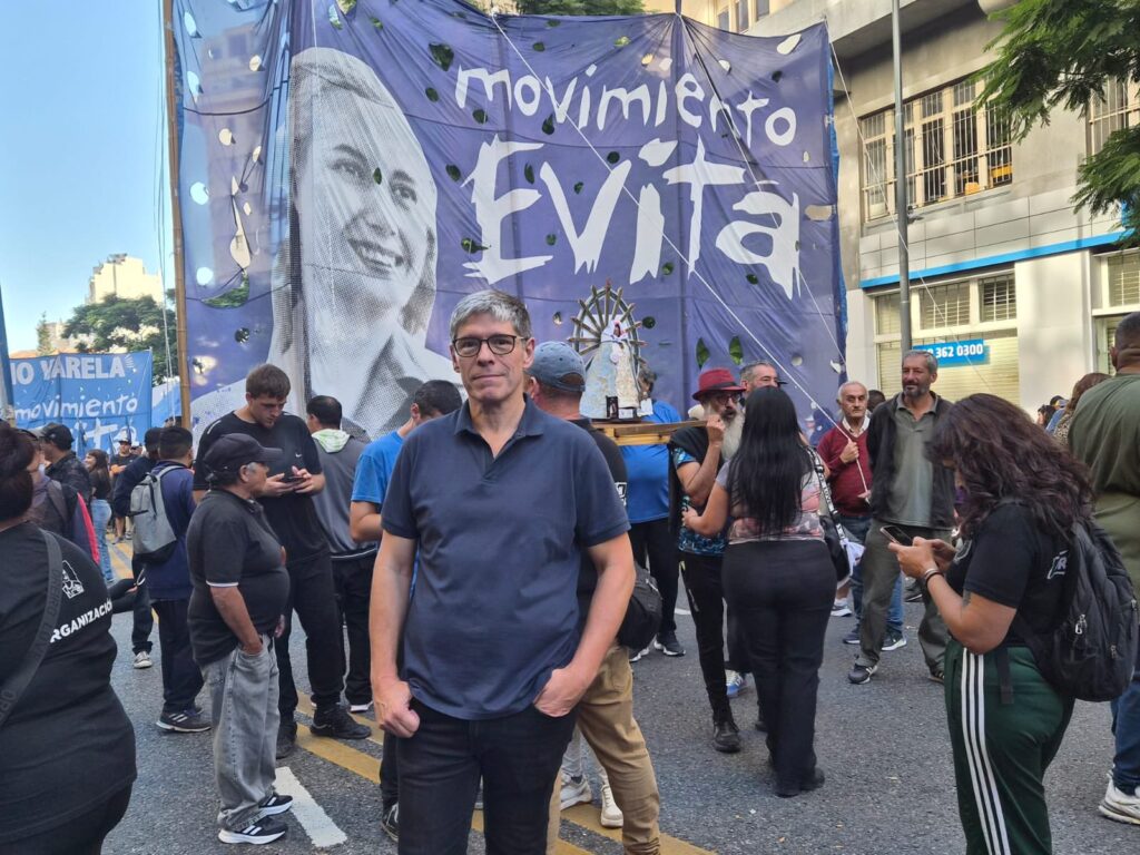 juan manuel abal medina en una marcha