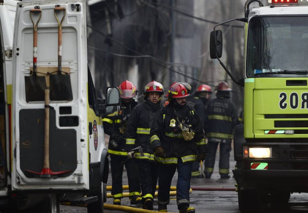 Alarmante seguidilla de incendios en La Plata, Berisso y Ensenada: al menos 15 viviendas afectadas y dos víctimas fatales