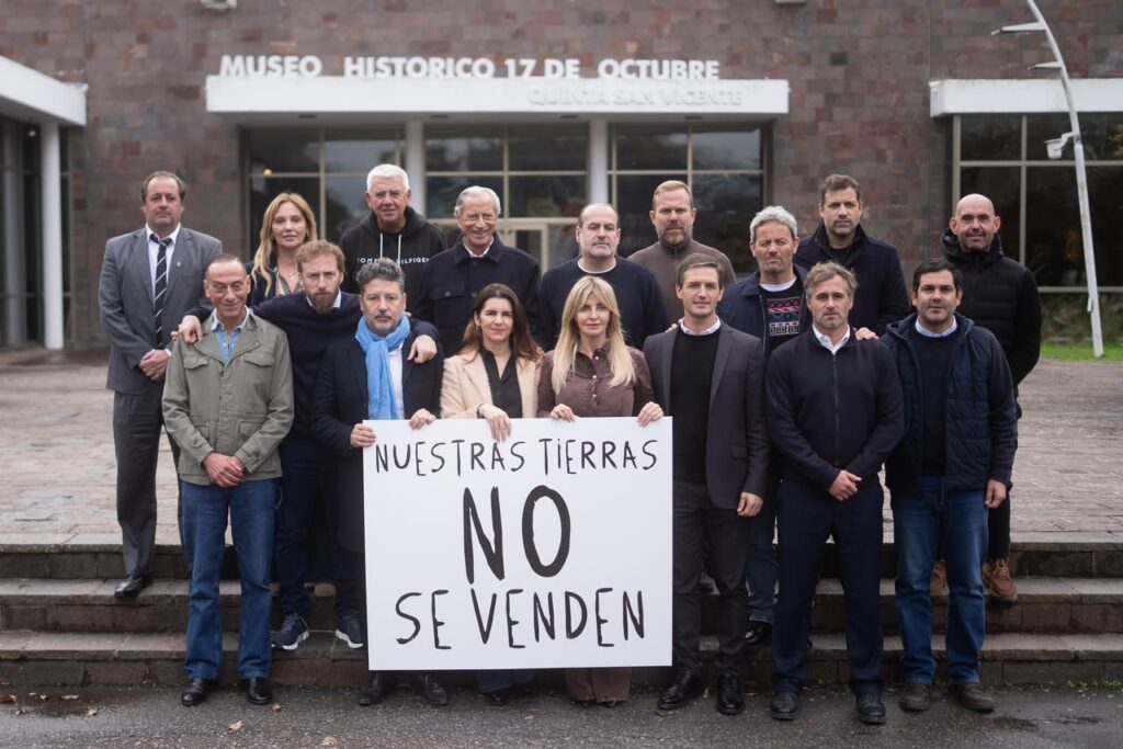 Ahora 12: La Liga de Intendentes sumó a un nuevo jugador y marchará contra la ley de Tierras de Milei