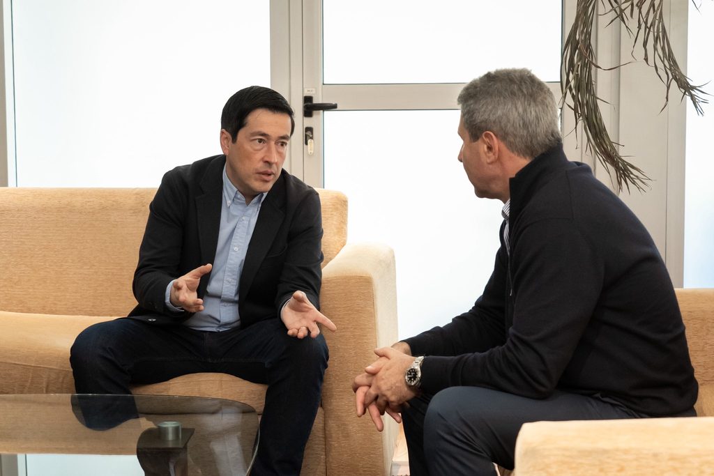 leonardo nardini y sergio uñac reunidos en el municipio de malvinas argentinas